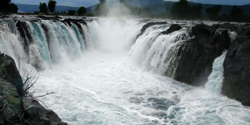 Hogenakkal Falls - The Niagara of India